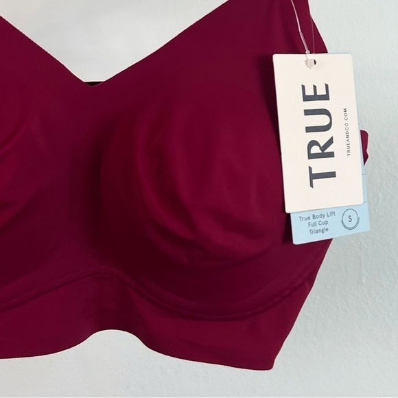 NWT True & Co True Body Lift Triangle Adjustable Strap Bra in Beet Red - Picture 8 of 9